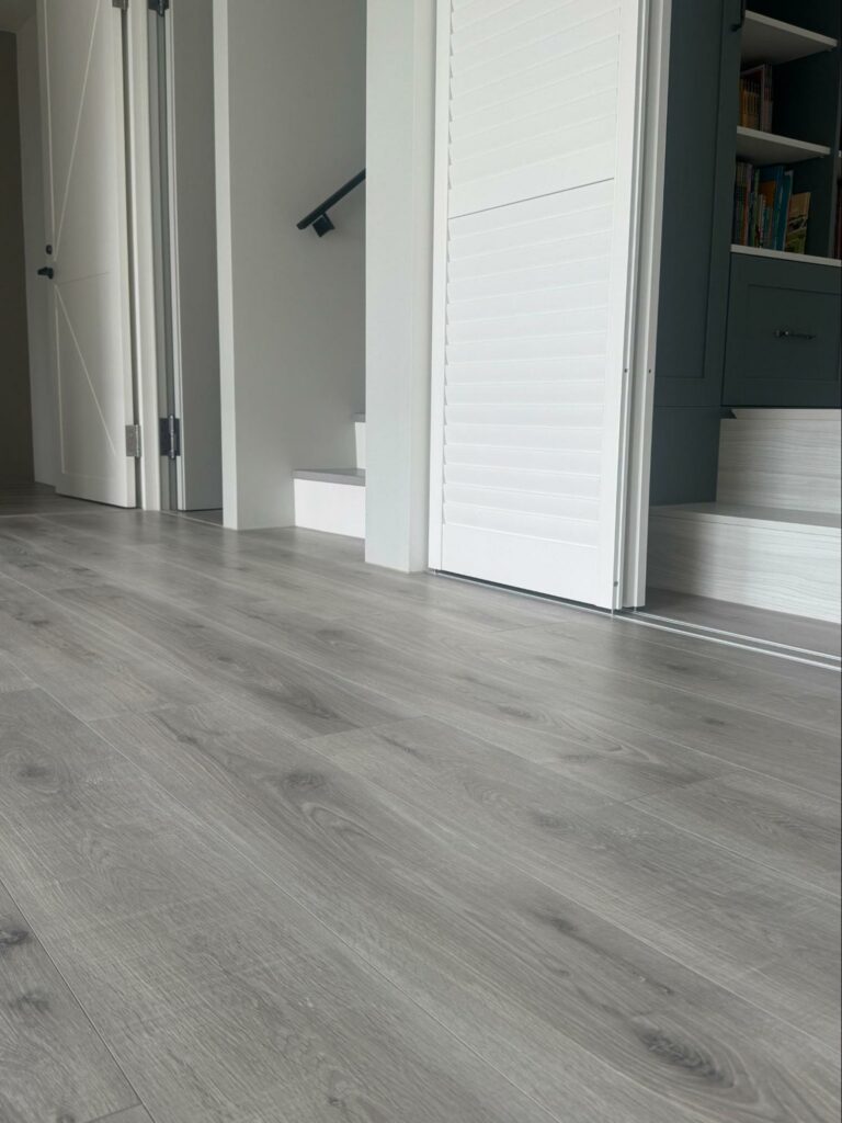 新北市深坑區-北歐風格冷色調超耐磨案例照片