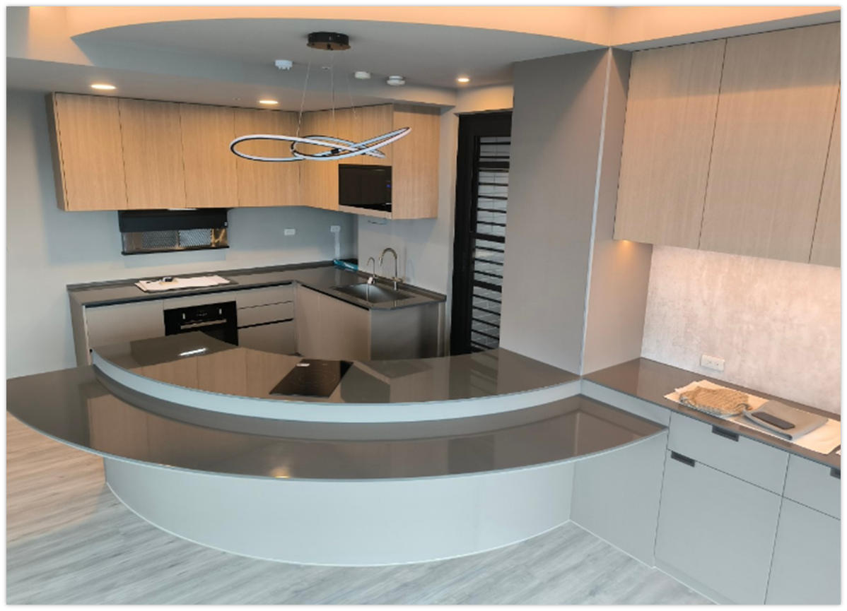 台北廚房系統櫃－圓弧設計開放式廚房現場照